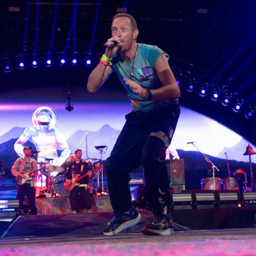 Michael J. Fox apparaît aux côtés de Coldplay à Glastonbury