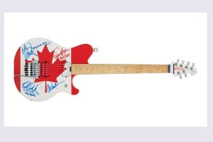 La guitare au drapeau canadien d’EDDIE VAN HALEN sera vendue aux enchères